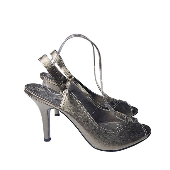 Tahari Lacey Open Toe Heeled Slingback Shoes Pewter Silver Women's 10 - Picture 1 of 12